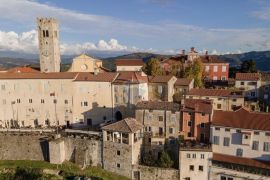 Motovun, kamena kuća s lijepim pogledom, Motovun, Kuća