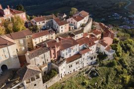 Motovun, kamena kuća s lijepim pogledom, Motovun, Kuća