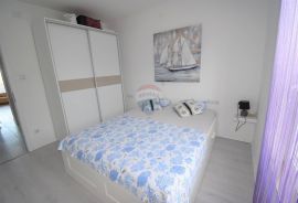 Novi Vinodolski, Povile, Etaža kuće-116m2 s 2 stana blizu mora, Novi Vinodolski, Appartement