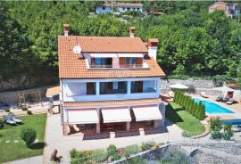 OPATIJA - VEPRINAC - VRHUNSKA VILA S BAZENOM, UREĐENOM OKUĆNICOM I OTVORENIM POGLEDOM, Opatija - Okolica, Ev