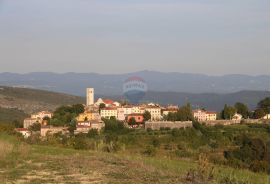 Građevinsko zemljište u okolici Oprtlja, Oprtalj, Land