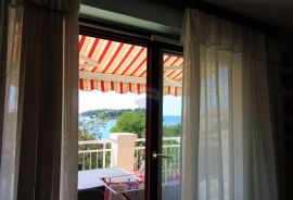 Rovinj,stan 90m od mora,pogled,teras,parking,2 .kat, Rovinj, Apartamento