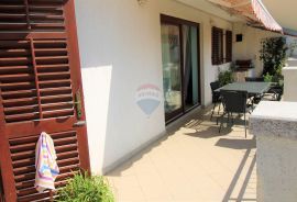 Rovinj,stan 90m od mora,pogled,teras,parking,2 .kat, Rovinj, Flat