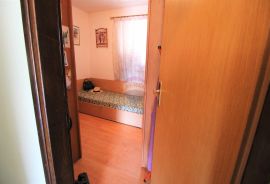 Rovinj,stan 90m od mora,pogled,teras,parking,2 .kat, Rovinj, Flat