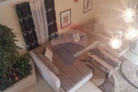 Istra, Umag, obiteljski pansion sa bazenom svega 1,5 km od mora, Umag, Commercial property