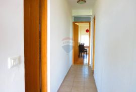 TAR - kuća sa 4 apartmana na prodaju, Tar-Vabriga, House