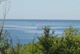 Jedinstveno građevinsko zemljište u blizini Poreča i 50ak metara od mora, Poreč, Land