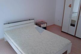 Rijeka - Potok, adaptiran 2S kl. stan s okućnicom, Rijeka, Appartement