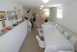 Rovinj,samostojeća kuća 426m2 na parceli od 840m2-do šumice i mora, Rovinj, بيت