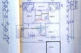 Rovinj,samostojeća kuća 426m2 na parceli od 840m2-do šumice i mora, Rovinj, بيت