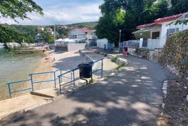 Građevinski teren u Kostreni, prvi red do mora, Kostrena, Land