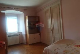 Rijeka - centar, 4S+DB stan na 1.katu, Rijeka, Appartement