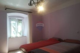 Rijeka - centar, 4S+DB stan na 1.katu, Rijeka, Apartamento