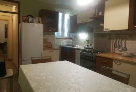 Rijeka - centar, 4S+DB stan na 1.katu, Rijeka, Appartement