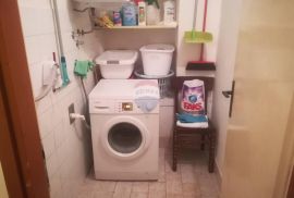 Rijeka - centar, 4S+DB stan na 1.katu, Rijeka, Apartamento