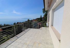 VOLOSKO - VILA ZA DUGOROČNI NAJAM, Opatija, Haus