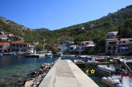 Senj, Starigrad, građevinski teren 100m od mora, Senj, Zemljište