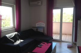 Dražice, stan 2S+db u novijoj gradnji, Jelenje, Appartement