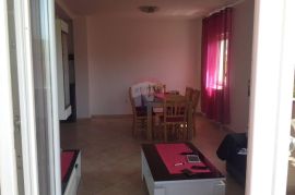 Dražice, stan 2S+db u novijoj gradnji, Jelenje, Appartement