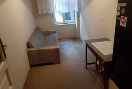 Centar-Stan od 180m2 na prvom katu za najam, Rijeka, Apartamento