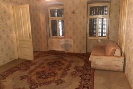 Centar-Stan od 180m2 na prvom katu za najam, Rijeka, Apartamento