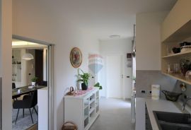 Rovinj,unikatni luksuzni stan 146m2,garaže 88m2, Rovinj, Appartamento