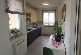 Rovinj,unikatni luksuzni stan 146m2,garaže 88m2, Rovinj, Appartement