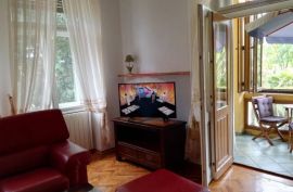 Opatija- stan 86 m2, 2. RED DO MORA, balkon, lođa i parkirno mjesto!!!, Opatija, Appartment