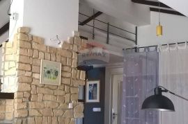 Rovinjsko selo, lijepo uređeni stan na drugom katu kuće, Rovinj, Apartamento