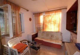 OPATIJA - KUĆA S 4 APARTMANA U BLIZINI CENTRA, Opatija, Maison