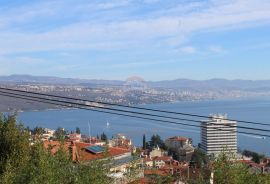 OPATIJA - KUĆA S 4 APARTMANA U BLIZINI CENTRA, Opatija, Maison