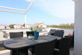 Novigrad, top stan s pogledom na more, Novigrad, Appartment