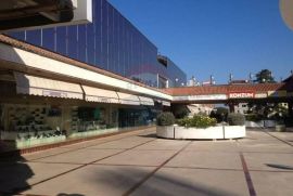 Istra, Umag poslovni prostor u samom centru grada, Umag, Propriedade comercial