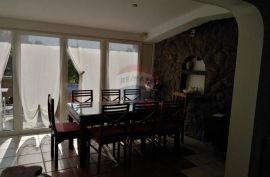 OPATIJA - CENTAR - STAN 67 m2 - NAJAM, Opatija, Appartamento