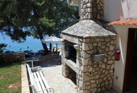 MALI LOŠINJ - VILA SA 10 APARTMANA NA RIJETKOJ I ATRAKTIVNOJ LOKACIJI, Mali Lošinj, Famiglia