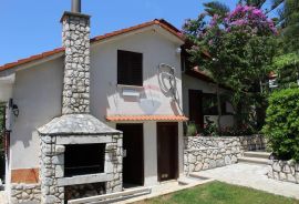 MALI LOŠINJ - VILA SA 10 APARTMANA NA RIJETKOJ I ATRAKTIVNOJ LOKACIJI, Mali Lošinj, Famiglia