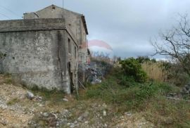 BRSEČ - GOLOVIK - STARINA ZA ADAPTACIJU, Mošćenička Draga, House