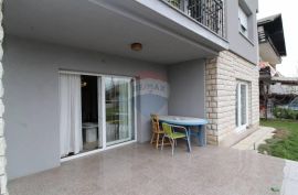 Sveta Nedelja: Kuća/3 stana -  332m2 - adaptirana sa okućnicom, Sveta Nedelja, House