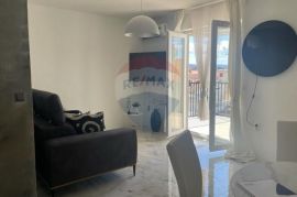 MALINSKA-kuća sa šest apartmana i bazenom -uhodani posao, Malinska-Dubašnica, Kuća