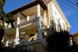 OPATIJA- moderan stan u renoviranoj vili, 100 m od mora, Opatija, Appartement