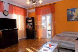 OPATIJA- moderan stan u renoviranoj vili, 100 m od mora, Opatija, Appartment