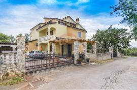 Istra, Umag apartmanska kuća sa bazenom, Umag, House