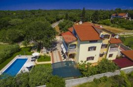 Istra, Umag apartmanska kuća sa bazenom, Umag, Casa