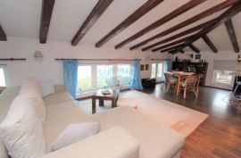 OPATIJA - UREĐENI STAN U POTKROVLJU, Opatija, Apartamento