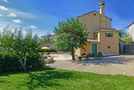 Kuća sa bazenom nedaleko od Grožnjana, Grožnjan, House