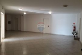 Istra,Pula,Centar,Poslovni prostor/stan sa dva parkirna mjesta, Pula, Commercial property