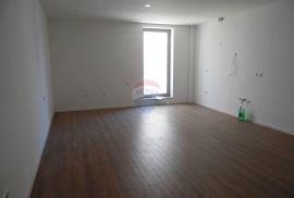 Istra,Pula,Centar,Poslovni prostor/stan sa dva parkirna mjesta, Pula, Commercial property