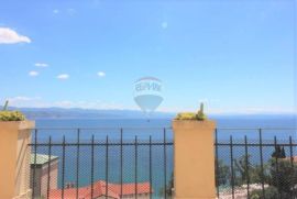 OPATIJA - EKSKLUZIVNI STAN - 139 m2 + TERASA, Opatija, Flat