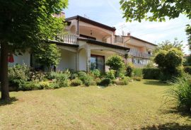 POREČ-kuća sa 5 apartmana, Poreč, Famiglia