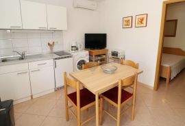 POREČ-kuća sa 5 apartmana, Poreč, Casa